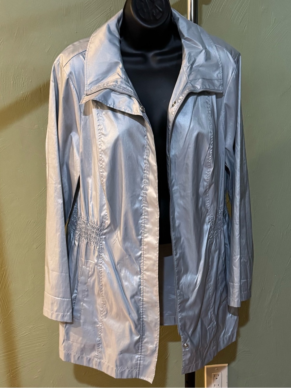 Chico's Collection Silver-Gray Lightweight Travel Rain Jacket Size 3 US 16 / XL - Picture 7 of 12